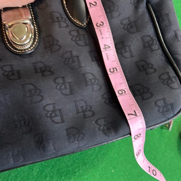 DOONEY & BOURKE SIGNATURE BLACK CANVAS SHOULDER HAND BAG TOTE #K1068110 - Picture 14 of 16